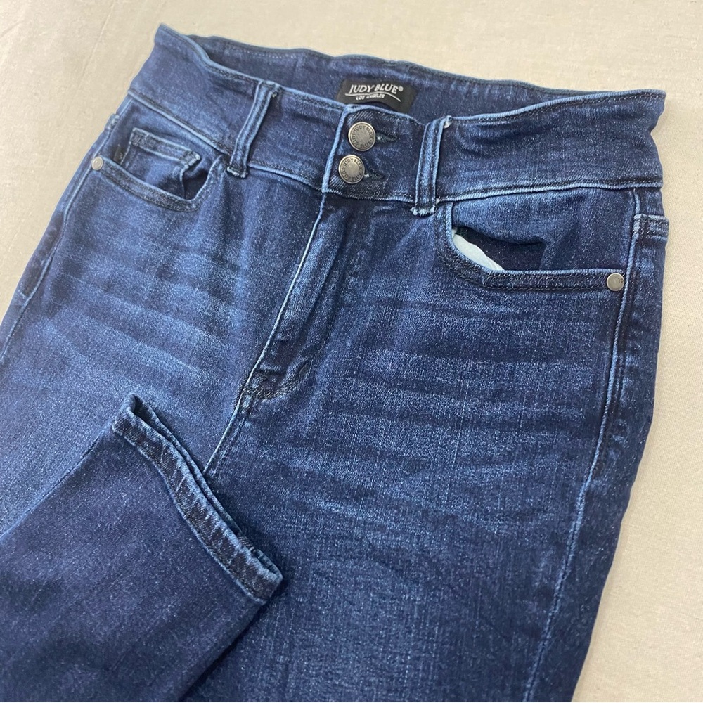 Judy Blue Jeans Women’s 9/29 Capri Fit Mid Rise Cropped  Stretch Dark Wash 28x27